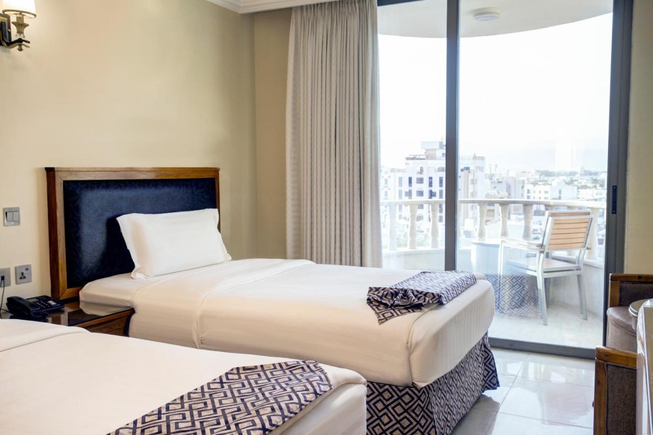 Dweik Hotel Luxury 3 亚喀巴 外观 照片
